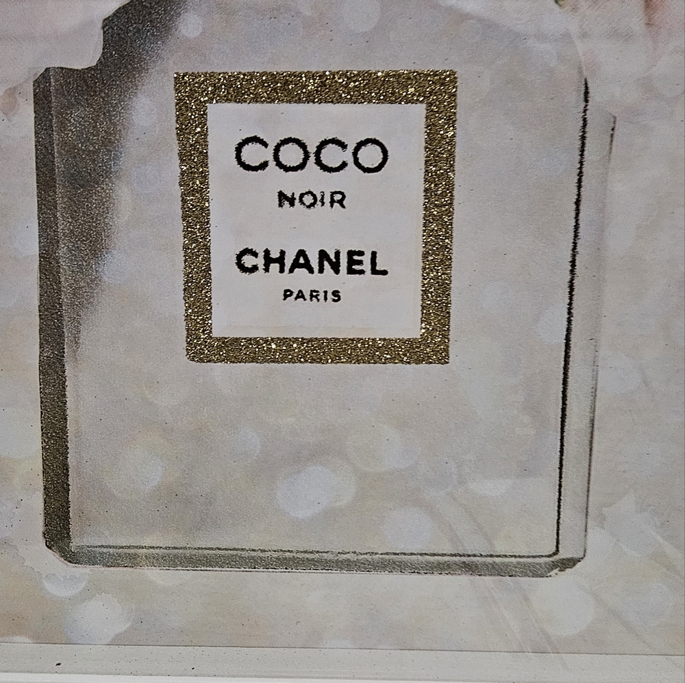 Oliver Gal Embellishment Coco Noir Perfume Wall Hanging Chanel Gold Glitter